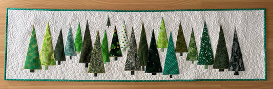 Christmas Tree CLA140324161 Quilted Table Runner