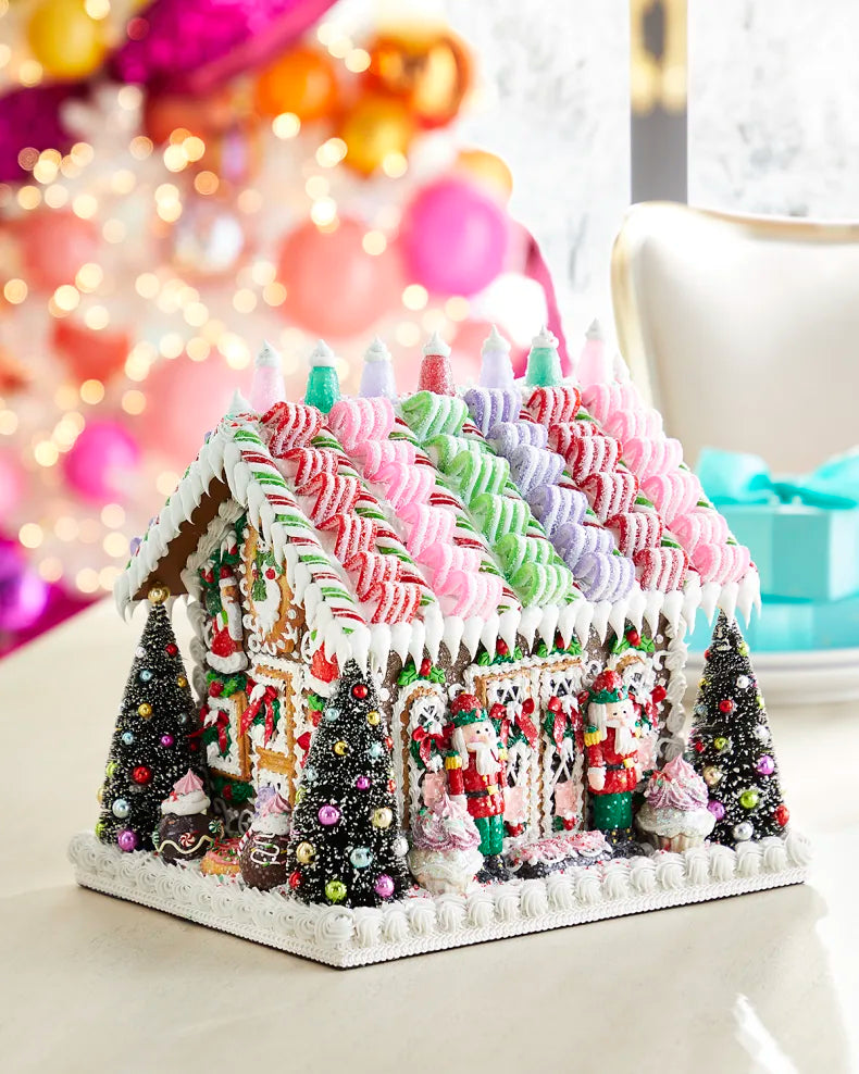 Colonial Style Gingerbread House