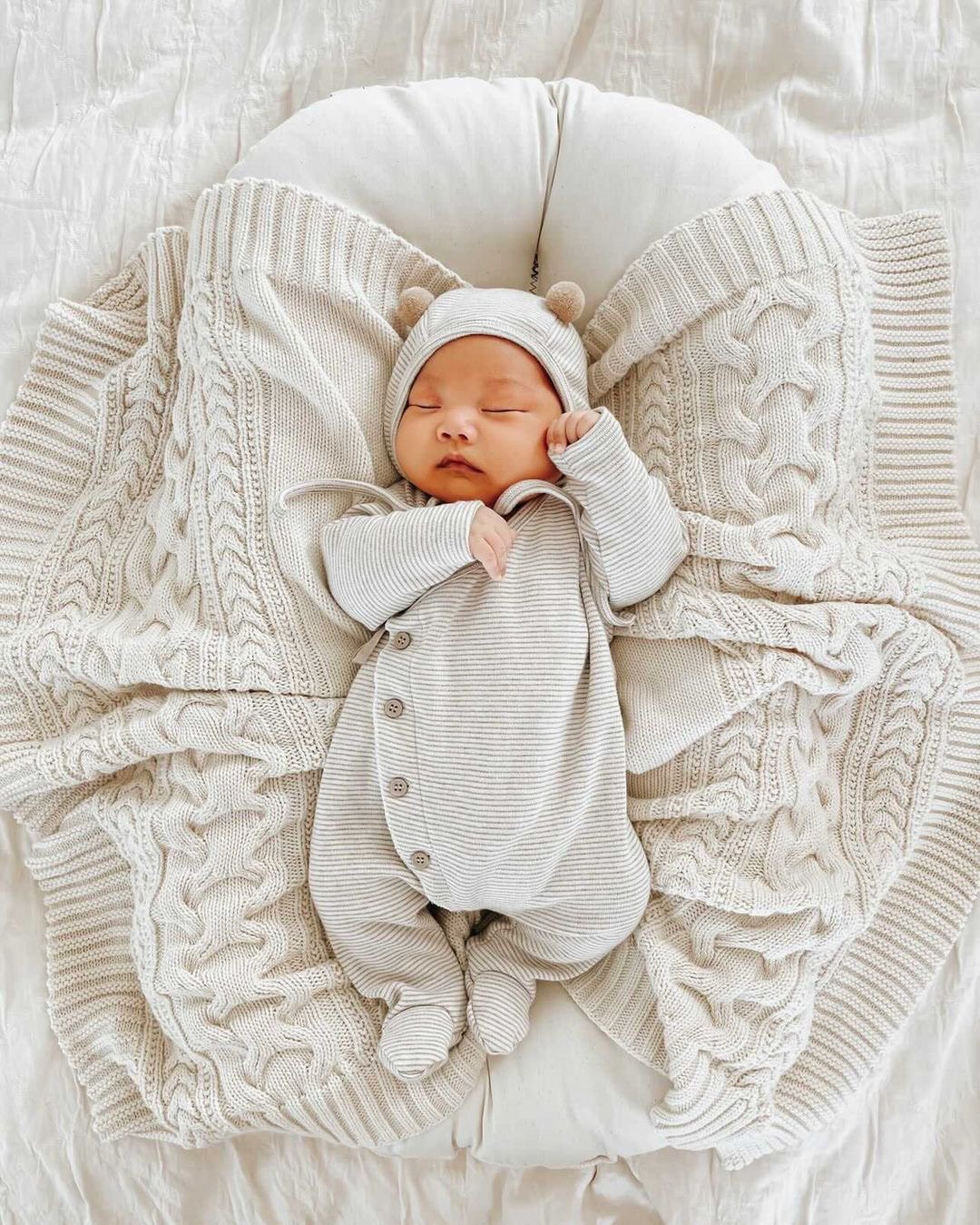 Petal Baby and Kids Organic Cotton Cable Knit Throw Blanket