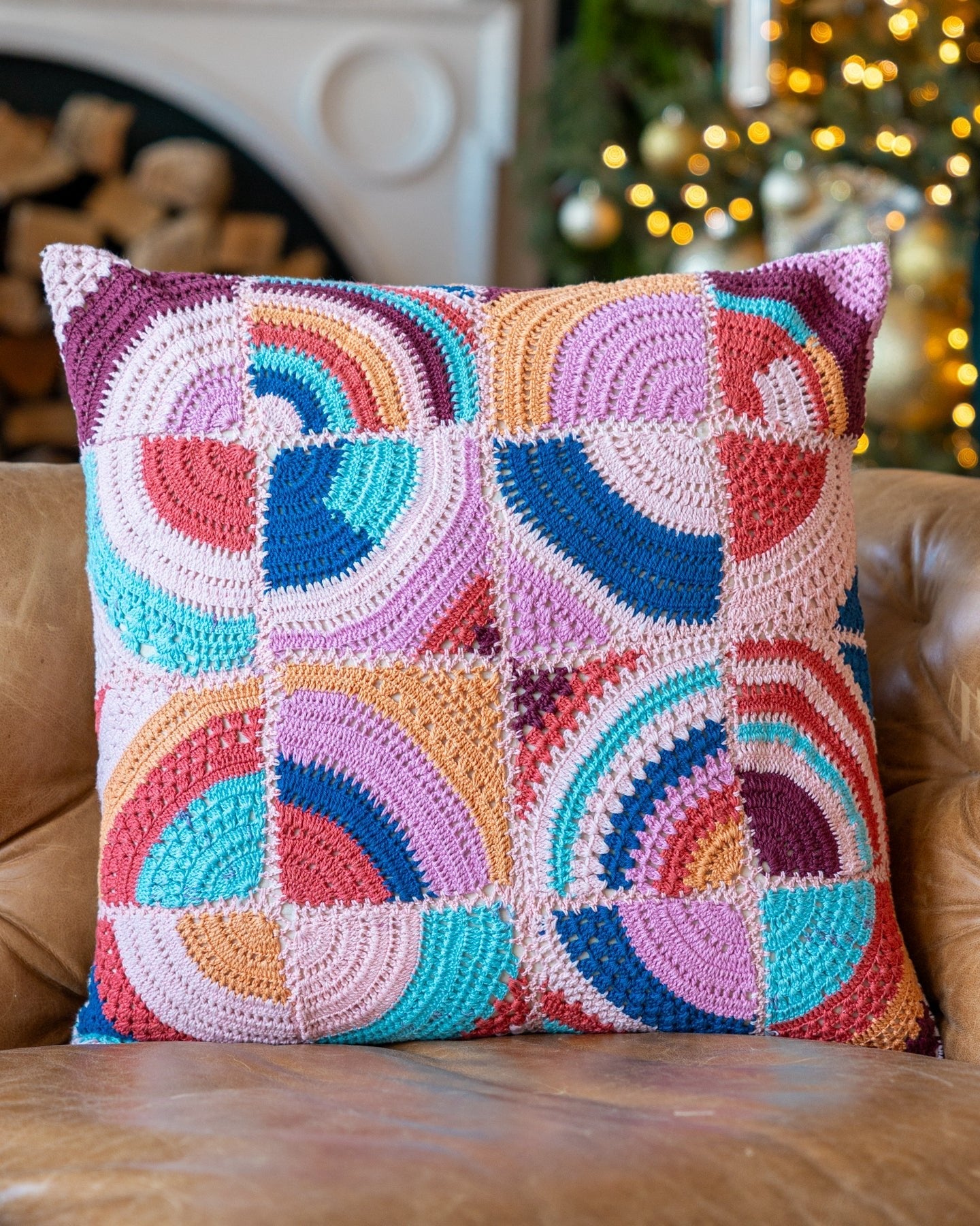 Vera Organic Cotton Abstract Crochet Throw Pillow