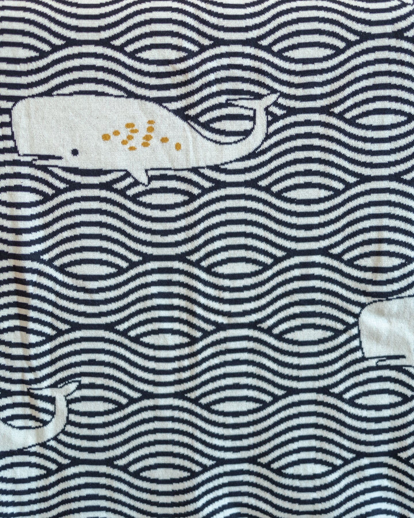 Willy Organic Cotton Whale Baby and Kids Throw Blanket